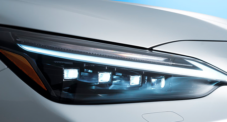 NX 450h+ galeria 001